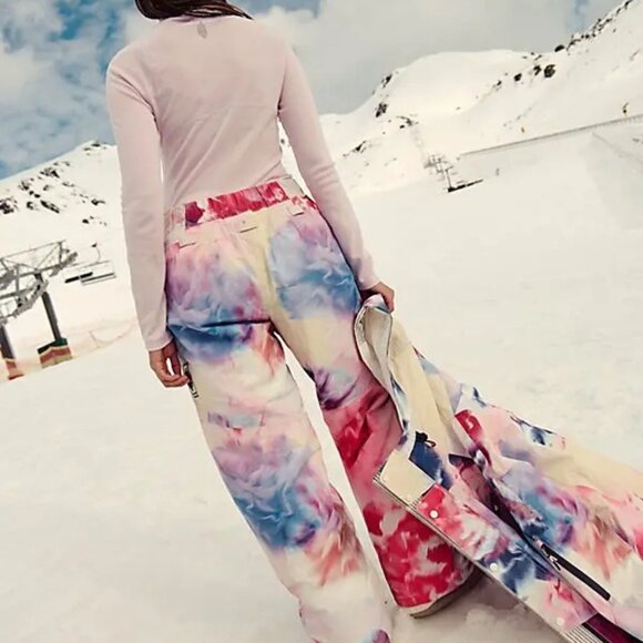 NEW NWT FREE PEOPLE Cares On the Ascend Cosmic Color Printed Ski Pants $428 MSRP - Picture 5 of 10